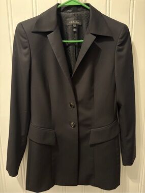 ESCADA Vintage 100% Virgin Wool Black Blazer Gold Logo Hardware 38